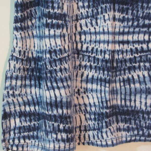 Gaiam Blue and White Tank Large Longer Tunic Style Sleeveless Super Soft - Picture 3 of 5